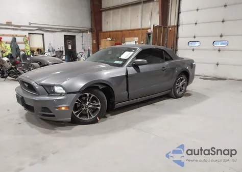 2013 Ford Mustang V6 Premium from USA, damaged, VIN 1ZVBP8EM0D5250164